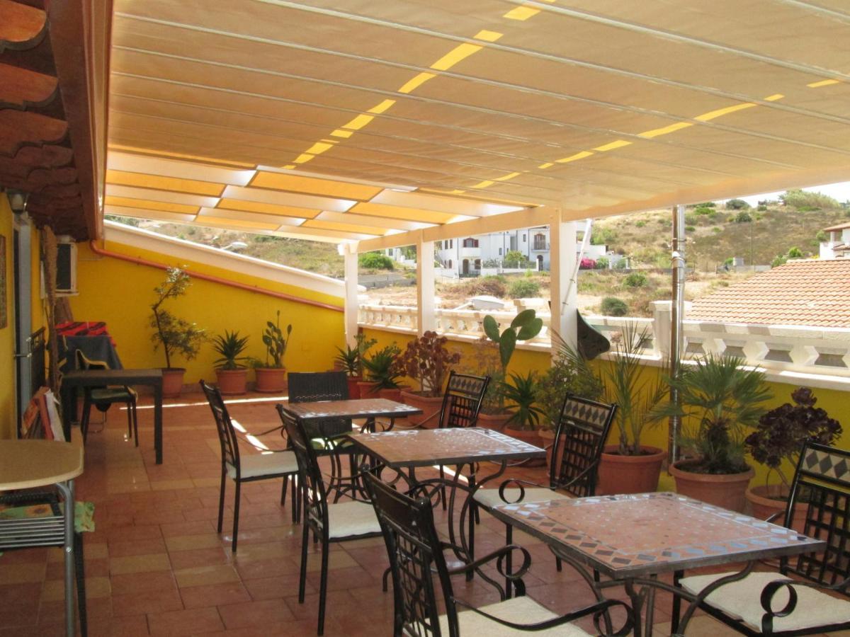 B&B Le Terrazze Isola Di S. Antioco SantʼAntìoco Exteriör bild
