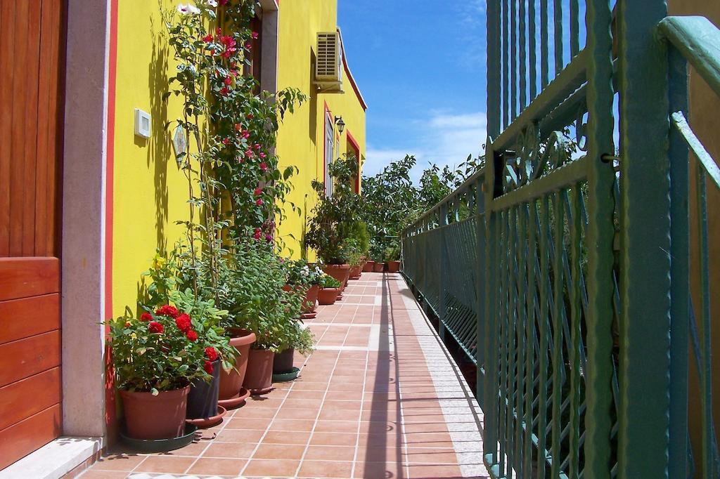 B&B Le Terrazze Isola Di S. Antioco SantʼAntìoco Exteriör bild
